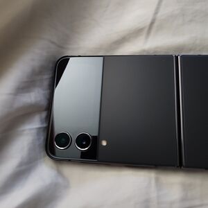 Samsung Z Flip 4